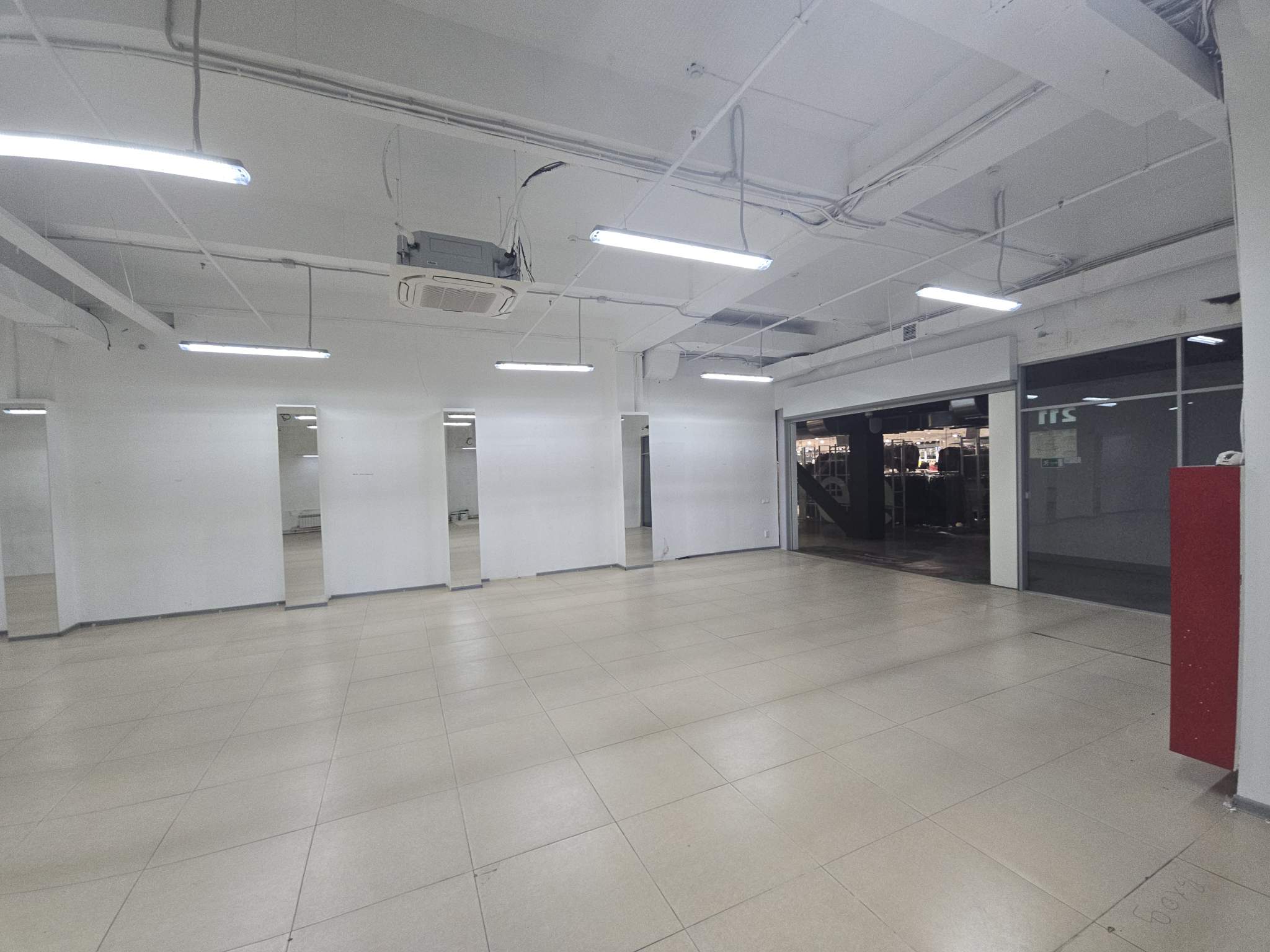 Купить  торговое помещение