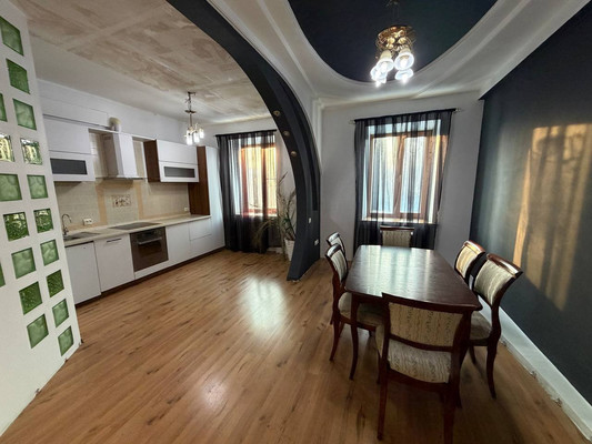 Купить 3-комнатную квартиру